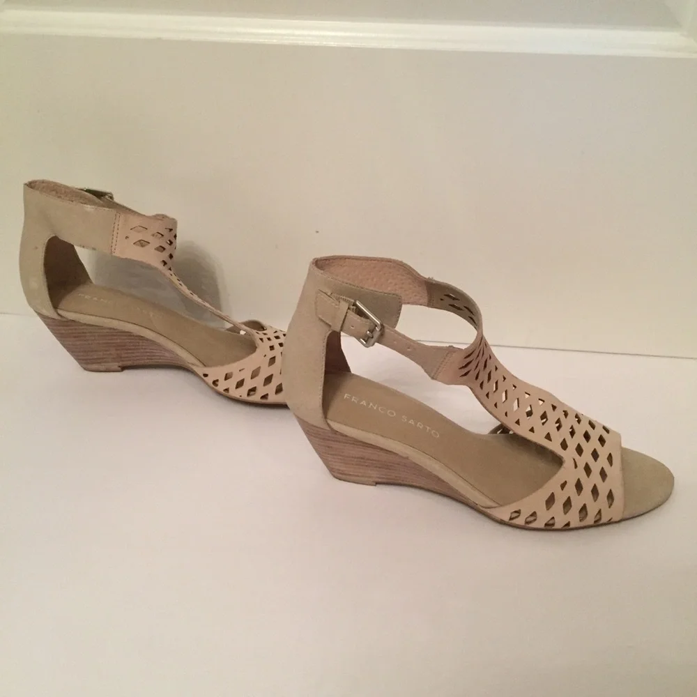 FRANCO SARTO SHOES WEDGE CREAM LEATHER & MANMADE ‘KALE’ Size 7.5 BUCKLE